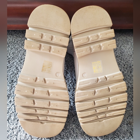 Vintage Havana Arctic Chelsea Boot, Off White, Size 8.5 - Picture 5 of 8